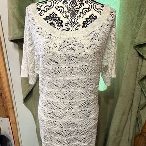 WOMEN'S SIZE 14/16 ASHLEY STEWART LONG WHITE SWEATER